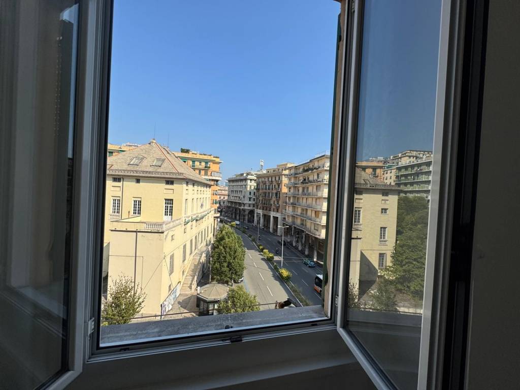 appartamento in vendita a Genova in zona Sampierdarena
