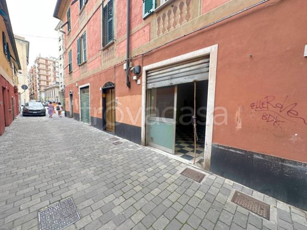 appartamento in vendita a Genova in zona Sampierdarena