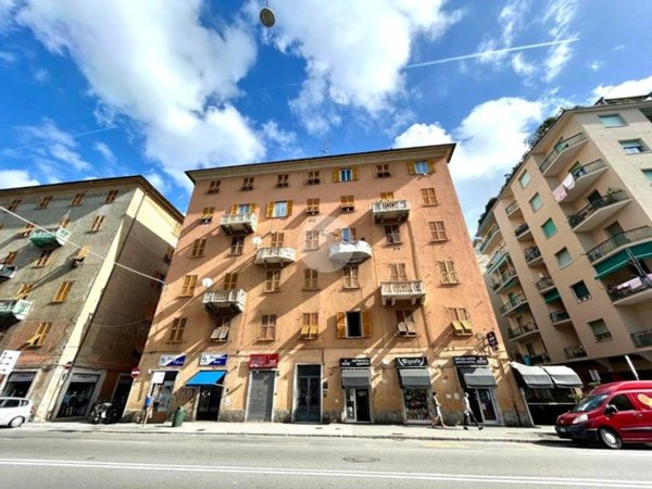appartamento in vendita a Genova in zona Sestri Ponente