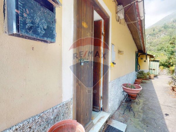 appartamento in vendita a Genova in zona Pegli