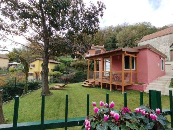 casa indipendente in vendita a Genova in zona Certosa