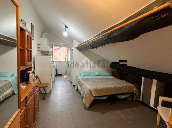appartamento in vendita a Genova in zona Rivarolo