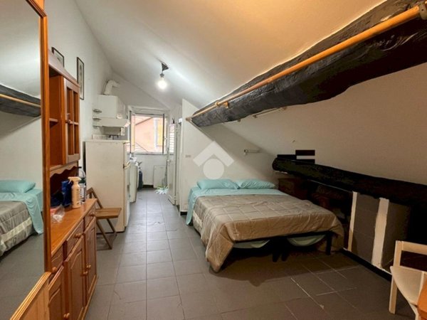 appartamento in vendita a Genova in zona Rivarolo