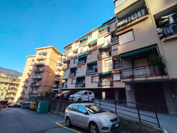 appartamento in vendita a Genova in zona Marassi