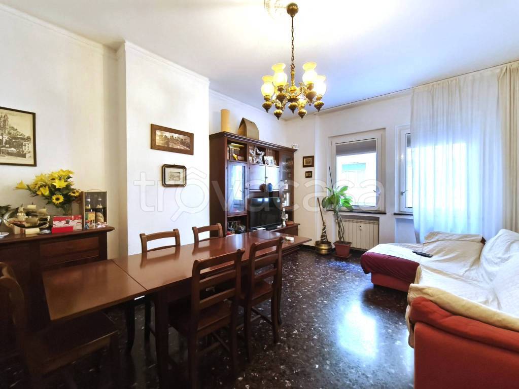 appartamento in vendita a Genova in zona Sampierdarena