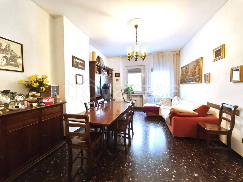 appartamento in vendita a Genova in zona Sampierdarena