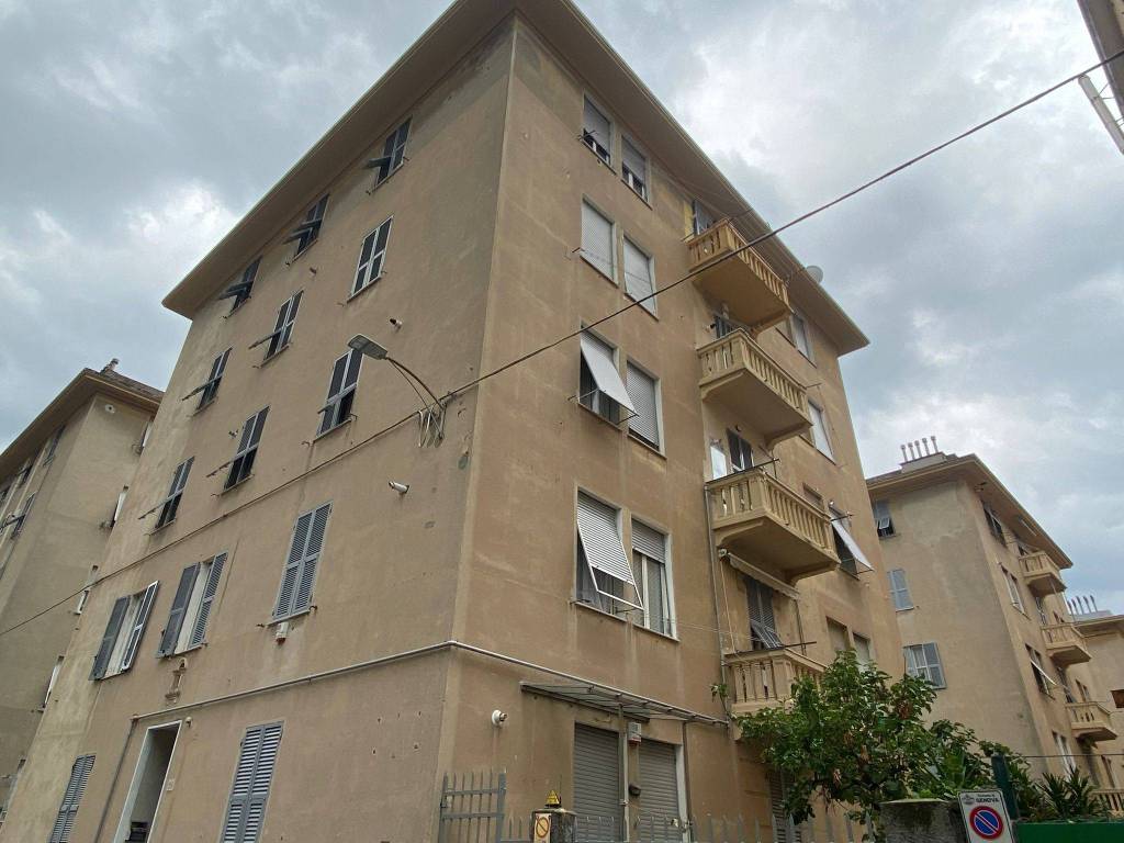 appartamento in vendita a Genova in zona Pegli