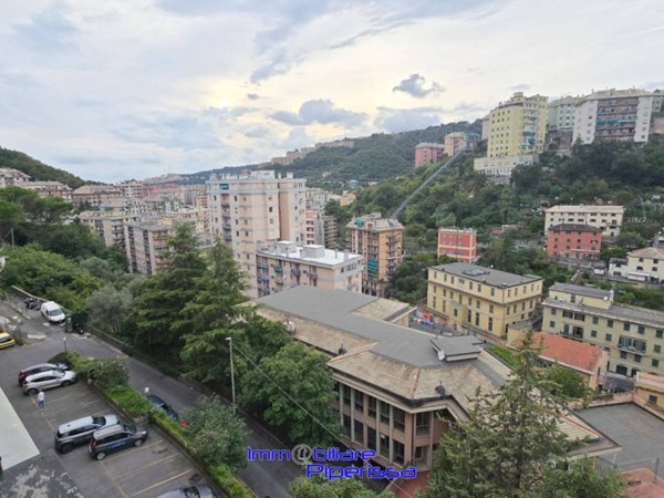 appartamento in vendita a Genova in zona Quezzi