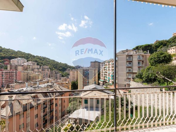 appartamento in vendita a Genova in zona Quezzi