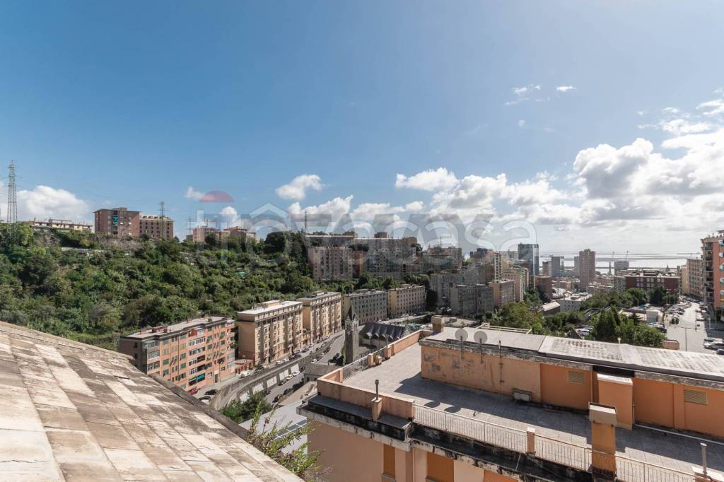 appartamento in vendita a Genova in zona Sampierdarena