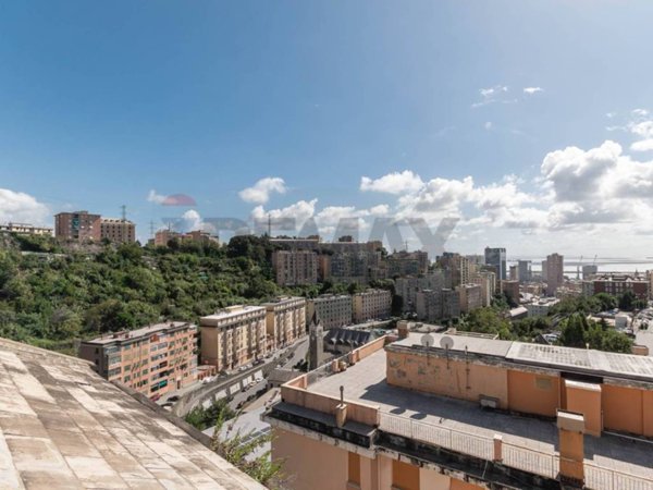 appartamento in vendita a Genova in zona Sampierdarena