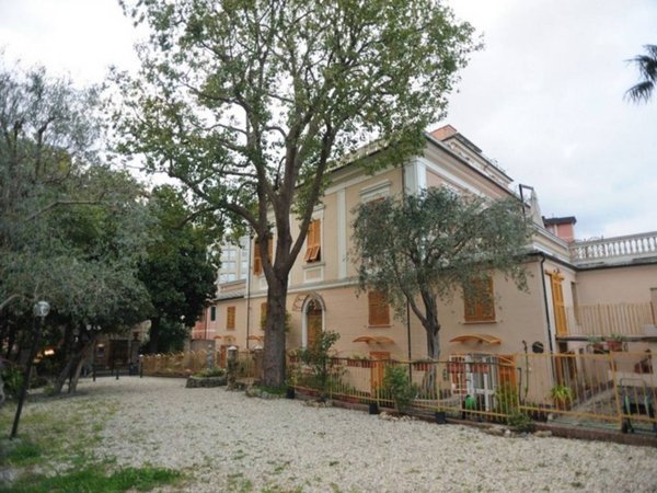 appartamento in vendita a Genova in zona Pontedecimo