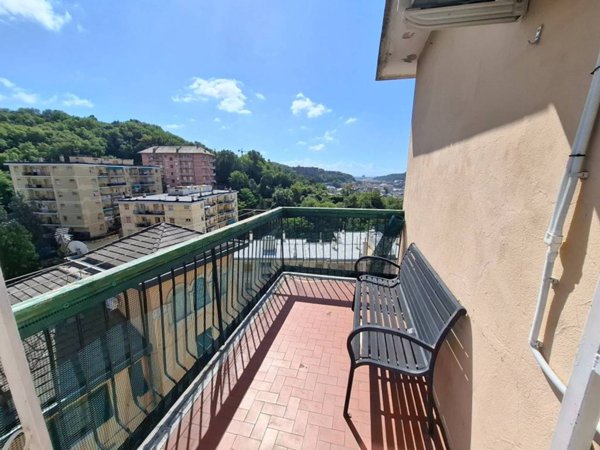 appartamento in vendita a Genova in zona Rivarolo