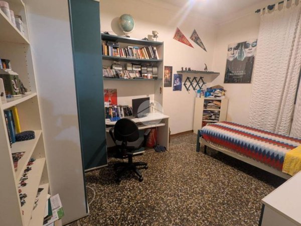appartamento in vendita a Genova in zona Certosa