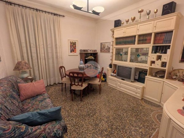 appartamento in vendita a Genova in zona Certosa