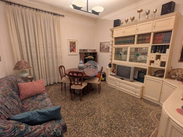appartamento in vendita a Genova in zona Certosa