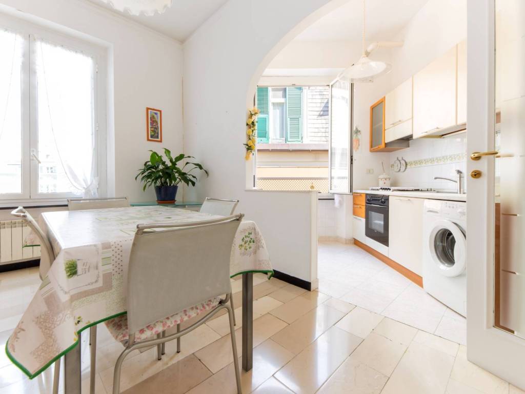 appartamento in vendita a Genova in zona San Vincenzo