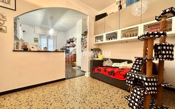 appartamento in vendita a Genova in zona Sestri Ponente