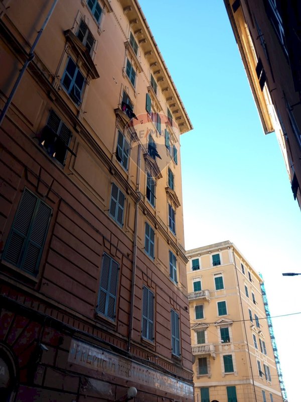 appartamento in vendita a Genova in zona Sampierdarena