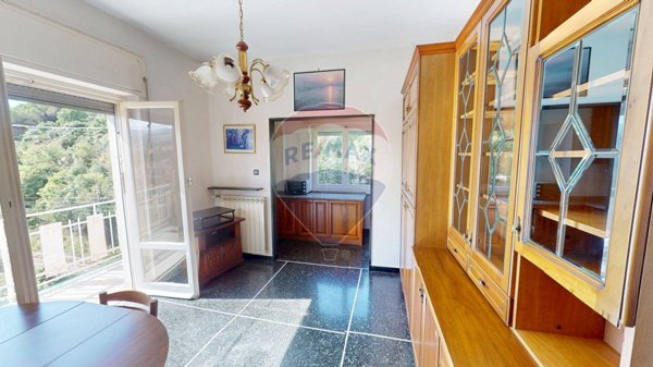 appartamento in vendita a Genova in zona Staglieno
