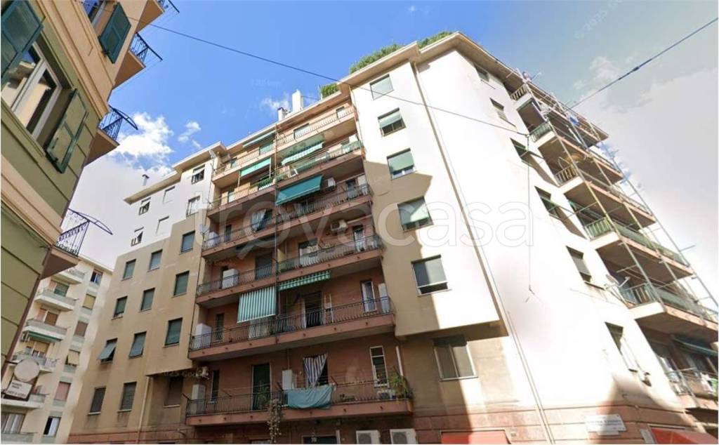 appartamento in vendita a Genova in zona Sampierdarena