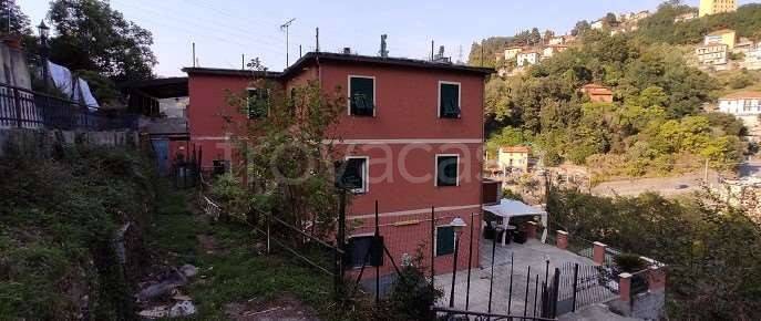 appartamento in vendita a Genova in zona Bolzaneto