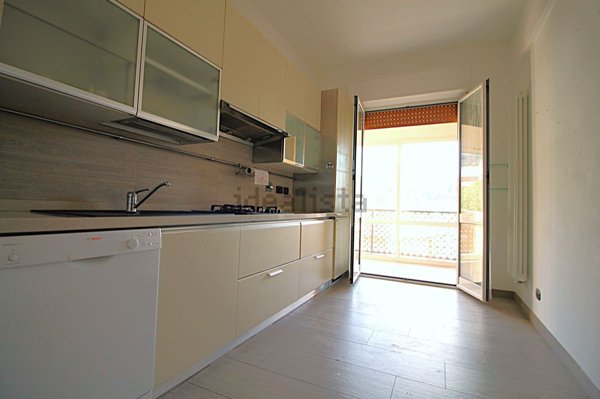 appartamento in vendita a Genova in zona Lagaccio / Granarolo