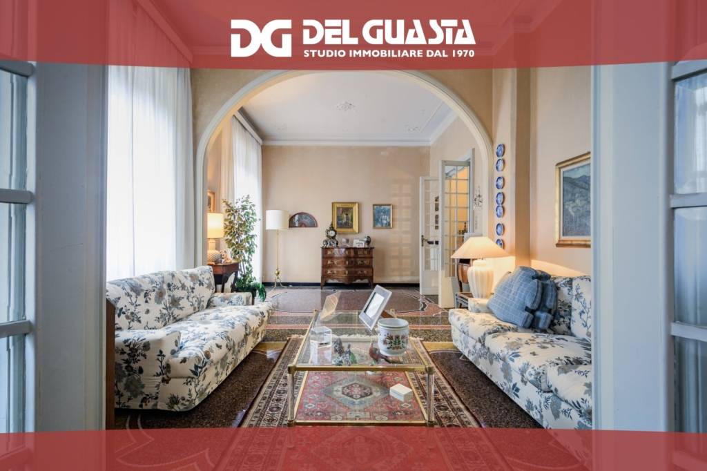 appartamento in vendita a Genova in zona Carignano