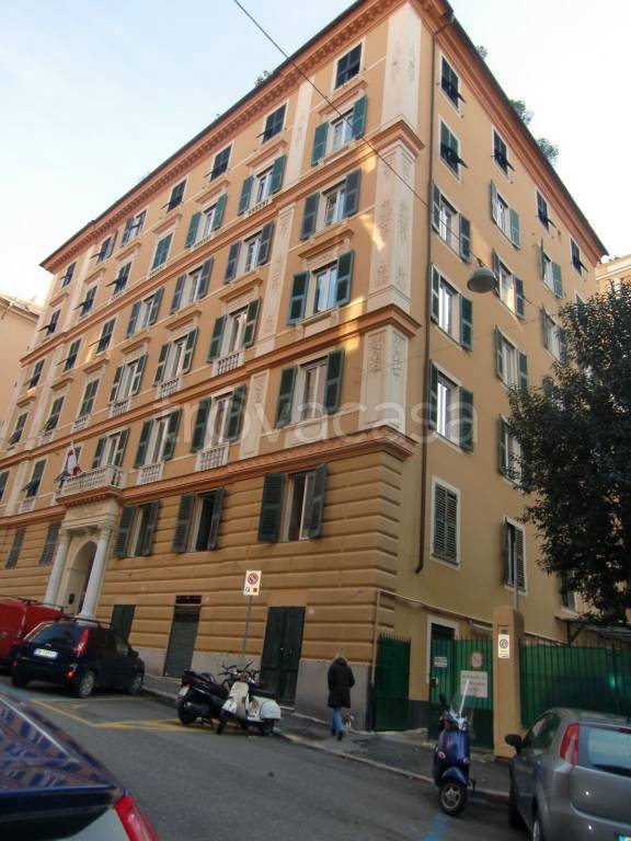 appartamento in vendita a Genova in zona Castelletto