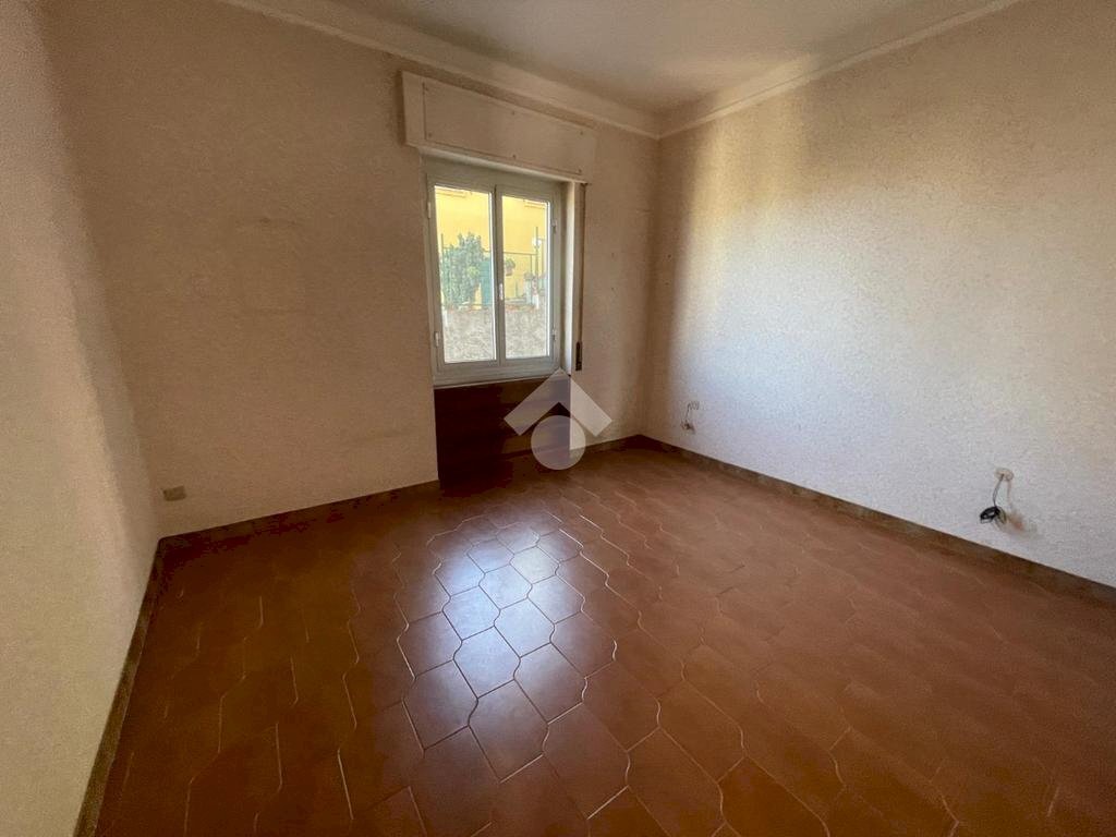 appartamento in vendita a Genova in zona Sestri Ponente