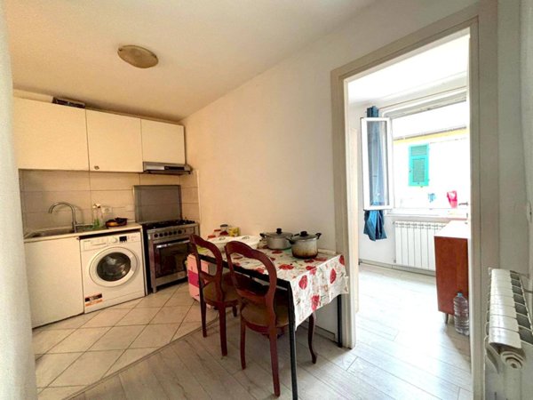 appartamento in vendita a Genova in zona Sestri Ponente