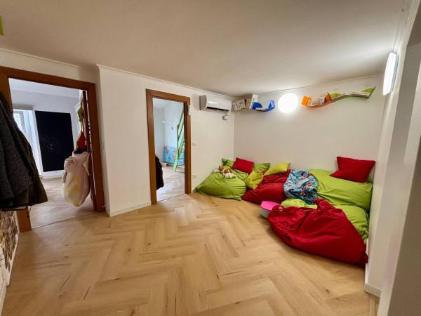 appartamento in vendita a Genova in zona Sestri Ponente