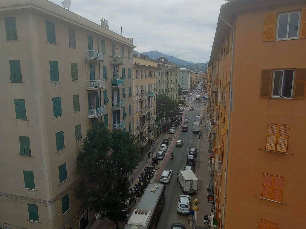 appartamento in vendita a Genova in zona Certosa