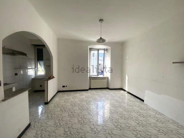 appartamento in vendita a Genova in zona Bolzaneto