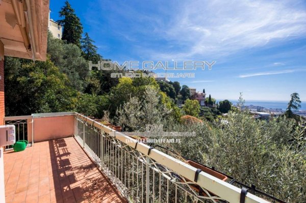 casa indipendente in vendita a Genova in zona Albaro