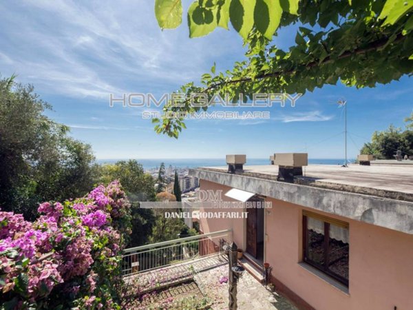 casa indipendente in vendita a Genova in zona Albaro