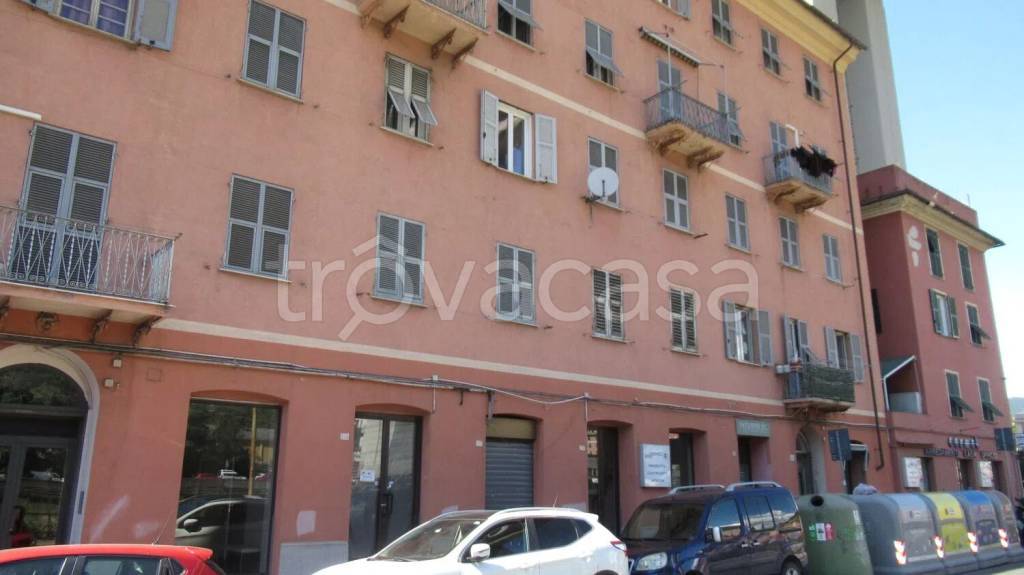 appartamento in vendita a Genova in zona Molassana
