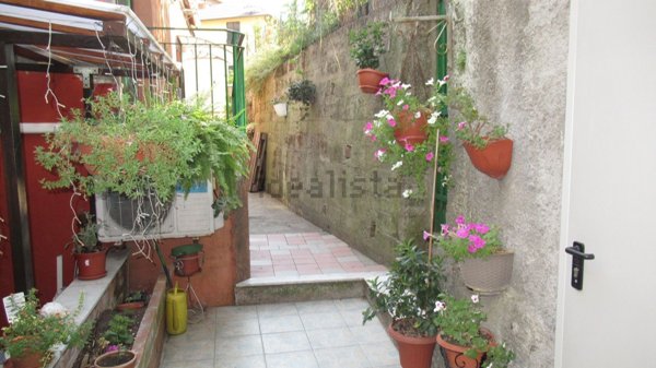 appartamento in vendita a Genova in zona Staglieno