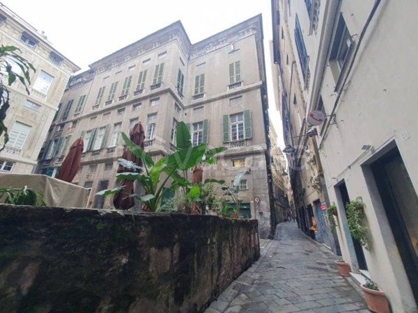 negozio in vendita a Genova in zona Sottoripa / Maddalena / Molo