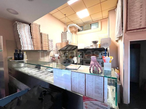 negozio in vendita a Genova in zona Marassi