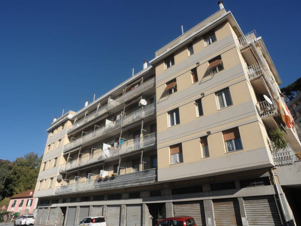 appartamento in vendita a Genova in zona Pontedecimo