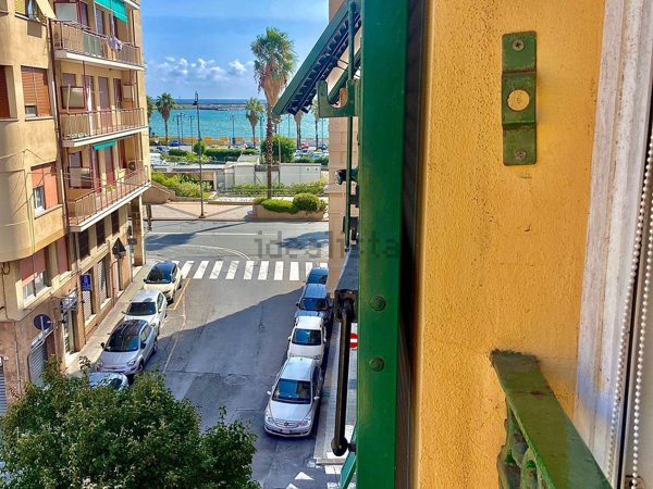 appartamento in vendita a Genova in zona Pegli