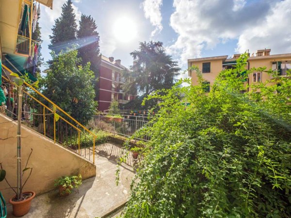 appartamento in vendita a Genova in zona Struppa