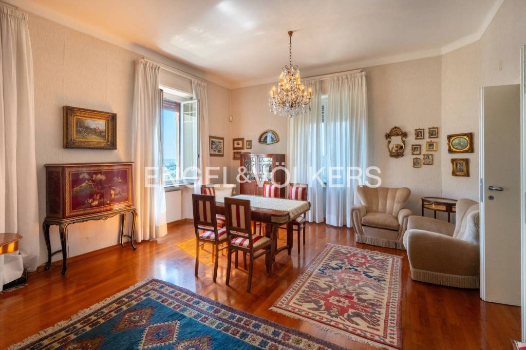 appartamento in vendita a Genova in zona Albaro