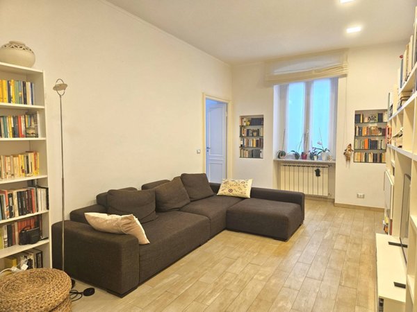 appartamento in vendita a Genova in zona Lagaccio / Granarolo