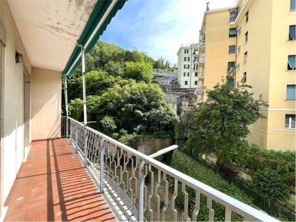 appartamento in vendita a Genova in zona Certosa