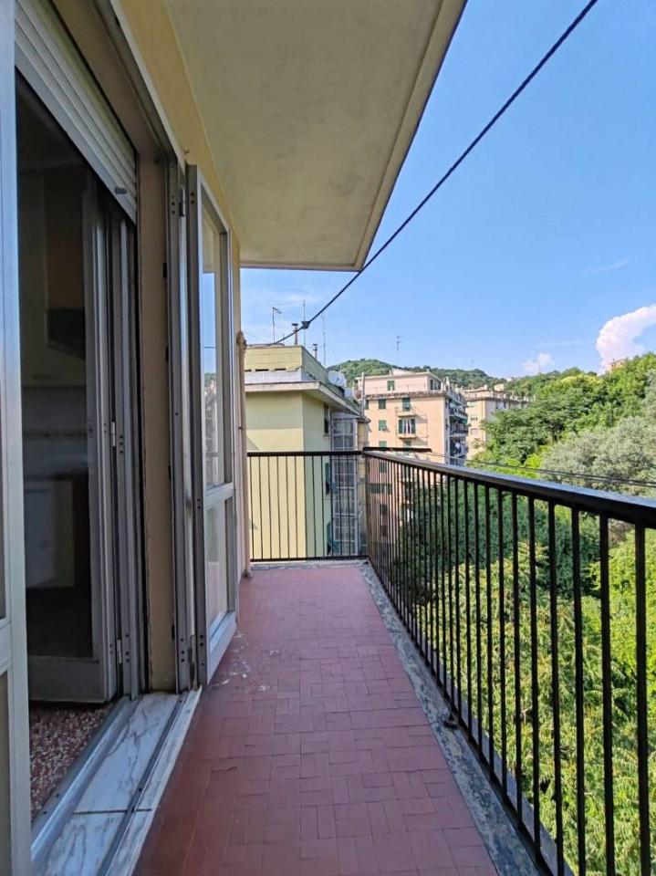 appartamento in vendita a Genova in zona Sampierdarena