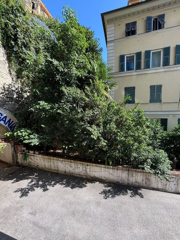 appartamento in vendita a Genova in zona Castelletto