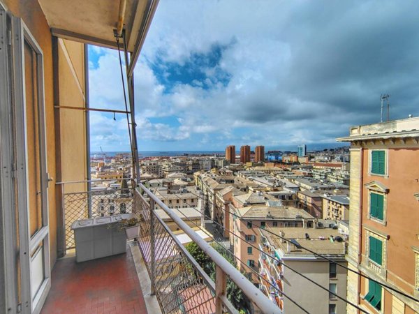 appartamento in vendita a Genova in zona Sampierdarena