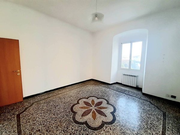 appartamento in vendita a Genova in zona Marassi